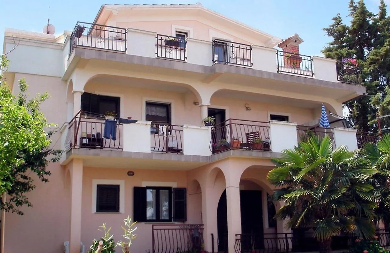 Apartments With A Parking Space Malinska, Krk - 19269