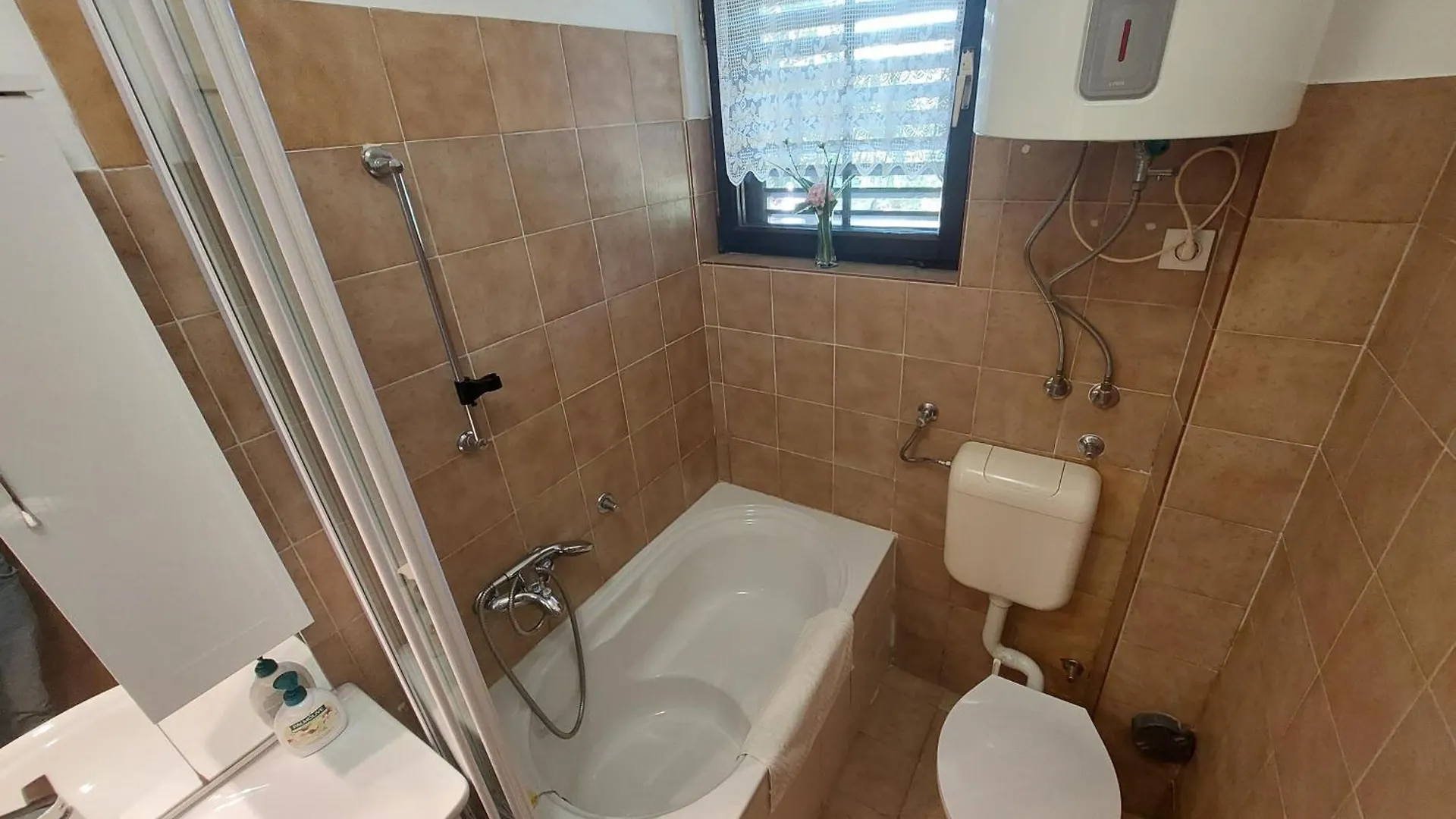 Apartments With A Parking Space Malinska, Krk - 19269 Croatia